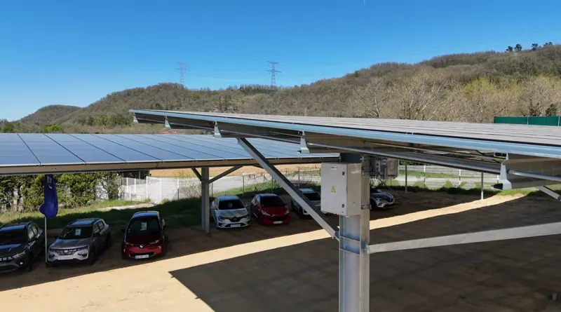 Installation Soleva Pro pour un professionnel : ombrière de parking d’entreprise