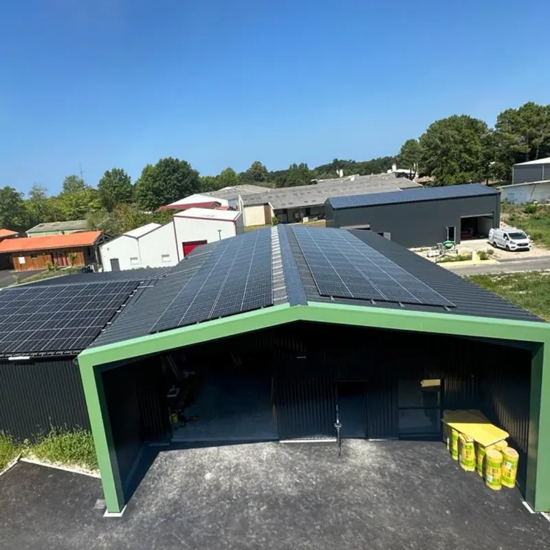 Installation Soleva Pro pour un professionnel : hangar d’exploitation photovoltaïque